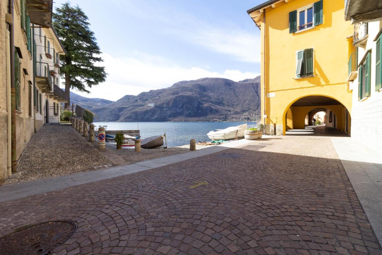 Mamma Ciccia Holiday Home - Lake Front Apartment Мандельо дел Ларио Екстериор снимка