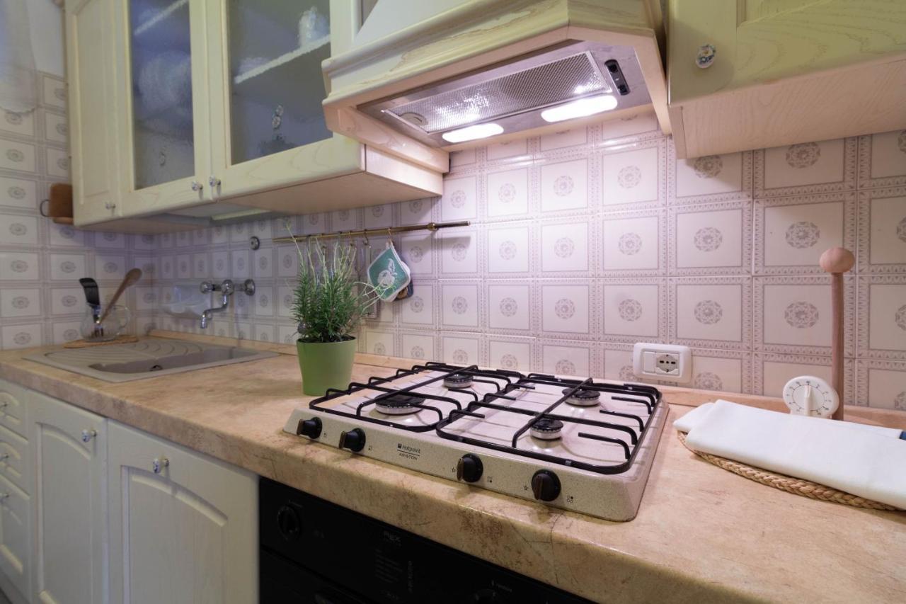 Mamma Ciccia Holiday Home - Lake Front Apartment Мандельо дел Ларио Екстериор снимка