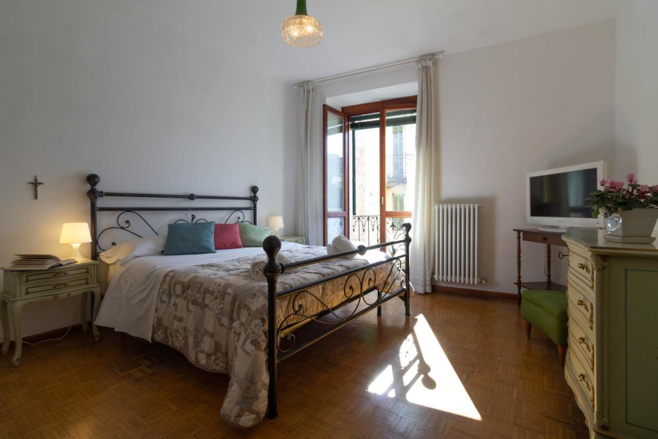 Mamma Ciccia Holiday Home - Lake Front Apartment Мандельо дел Ларио Екстериор снимка