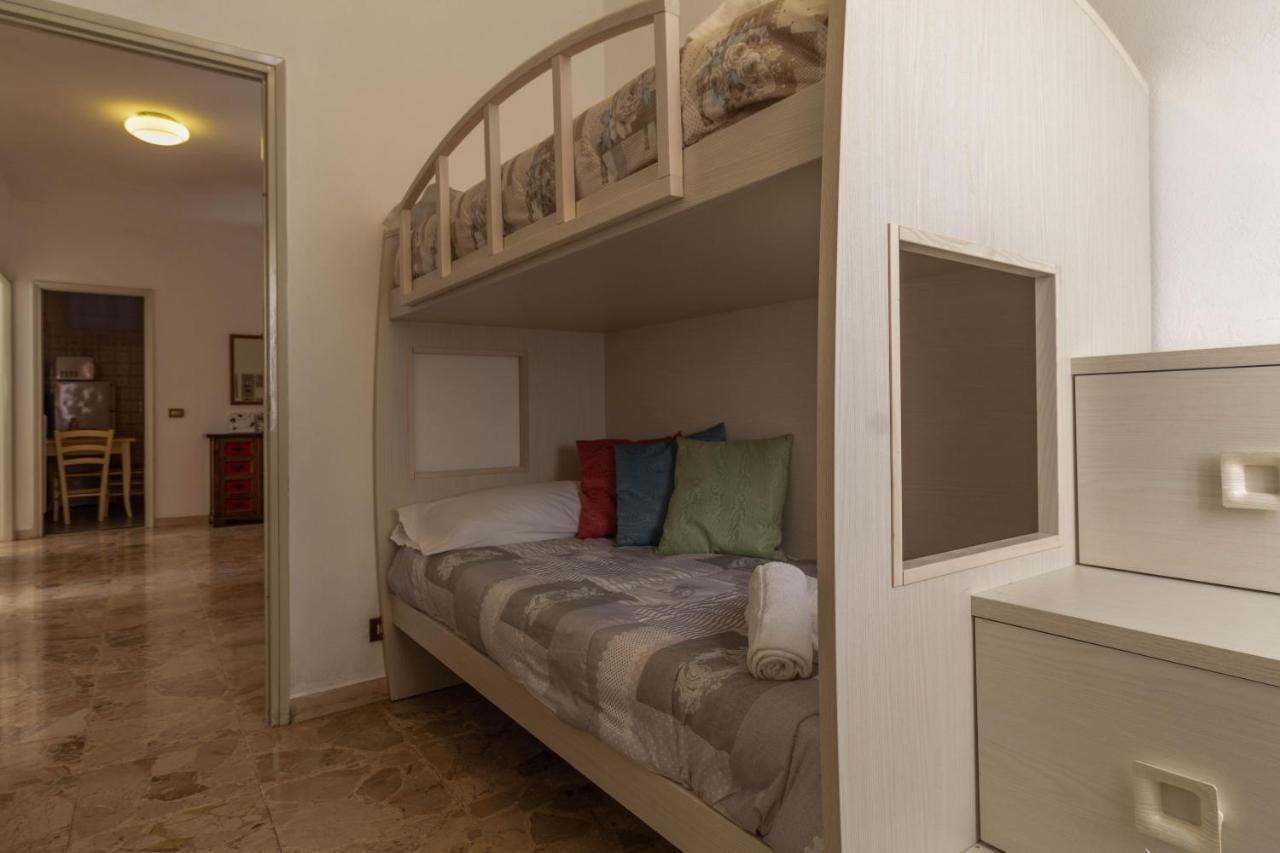 Mamma Ciccia Holiday Home - Lake Front Apartment Мандельо дел Ларио Екстериор снимка